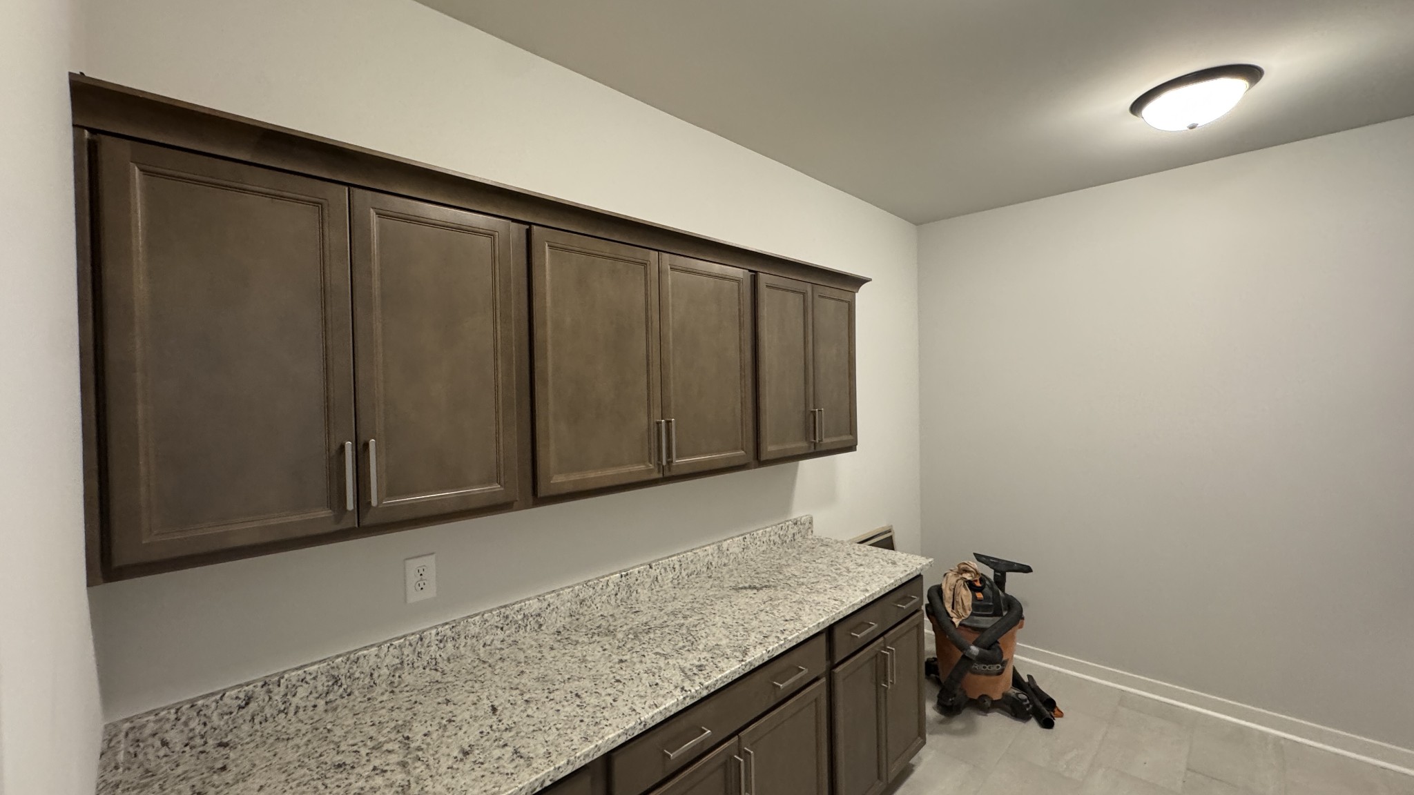 492 W Foxrun Springfield TN 37172