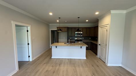 492 W Foxrun Springfield TN 37172
