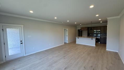 492 W Foxrun Springfield TN 37172