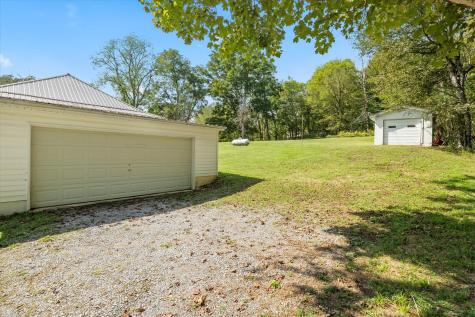 121 Bill Dudney Lane Gainesboro TN 38562