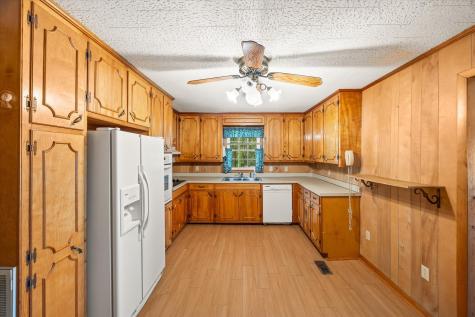 121 Bill Dudney Lane Gainesboro TN 38562
