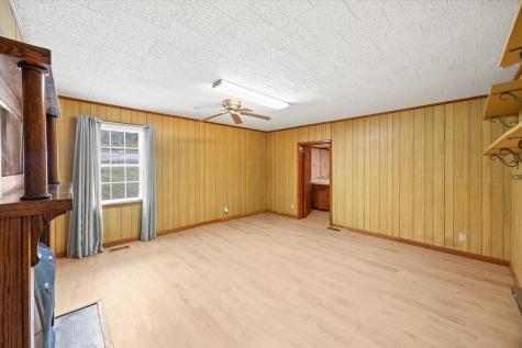 121 Bill Dudney Lane Gainesboro TN 38562