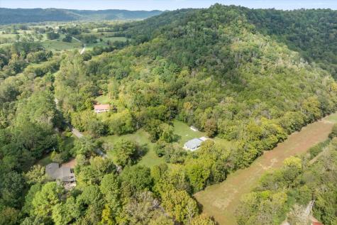121 Bill Dudney Lane Gainesboro TN 38562