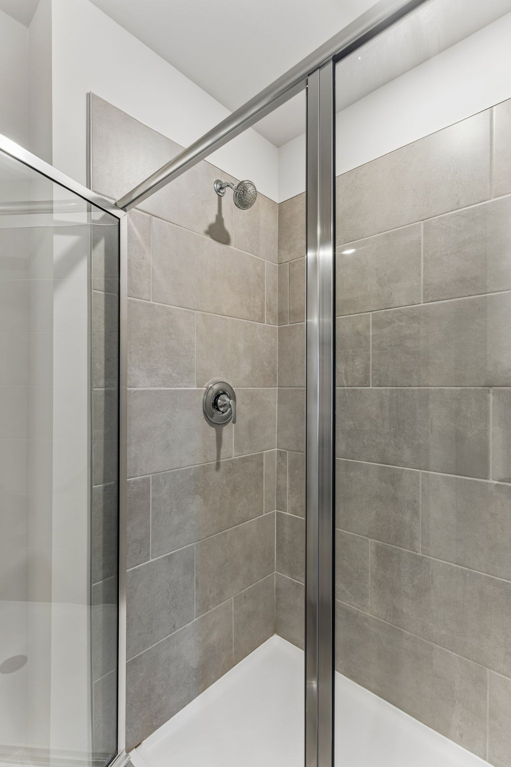1735 Flora Grove Hermitage TN 37076