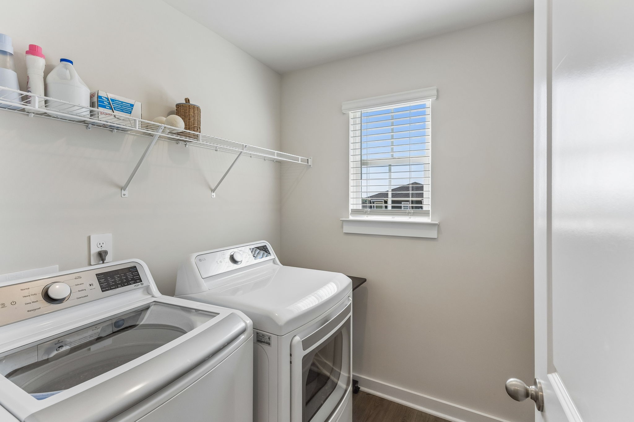 1735 Flora Grove Hermitage TN 37076