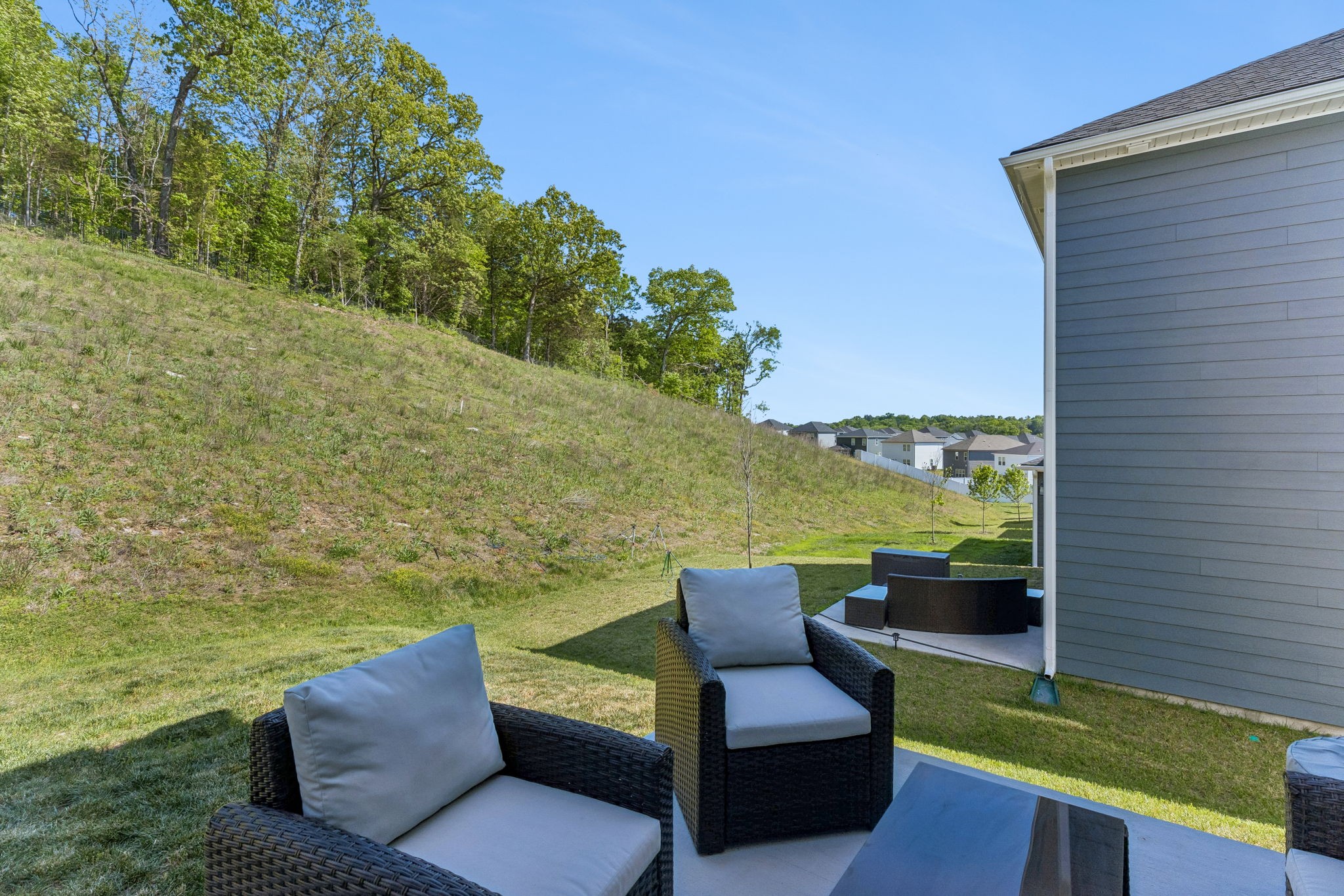 1735 Flora Grove Hermitage TN 37076