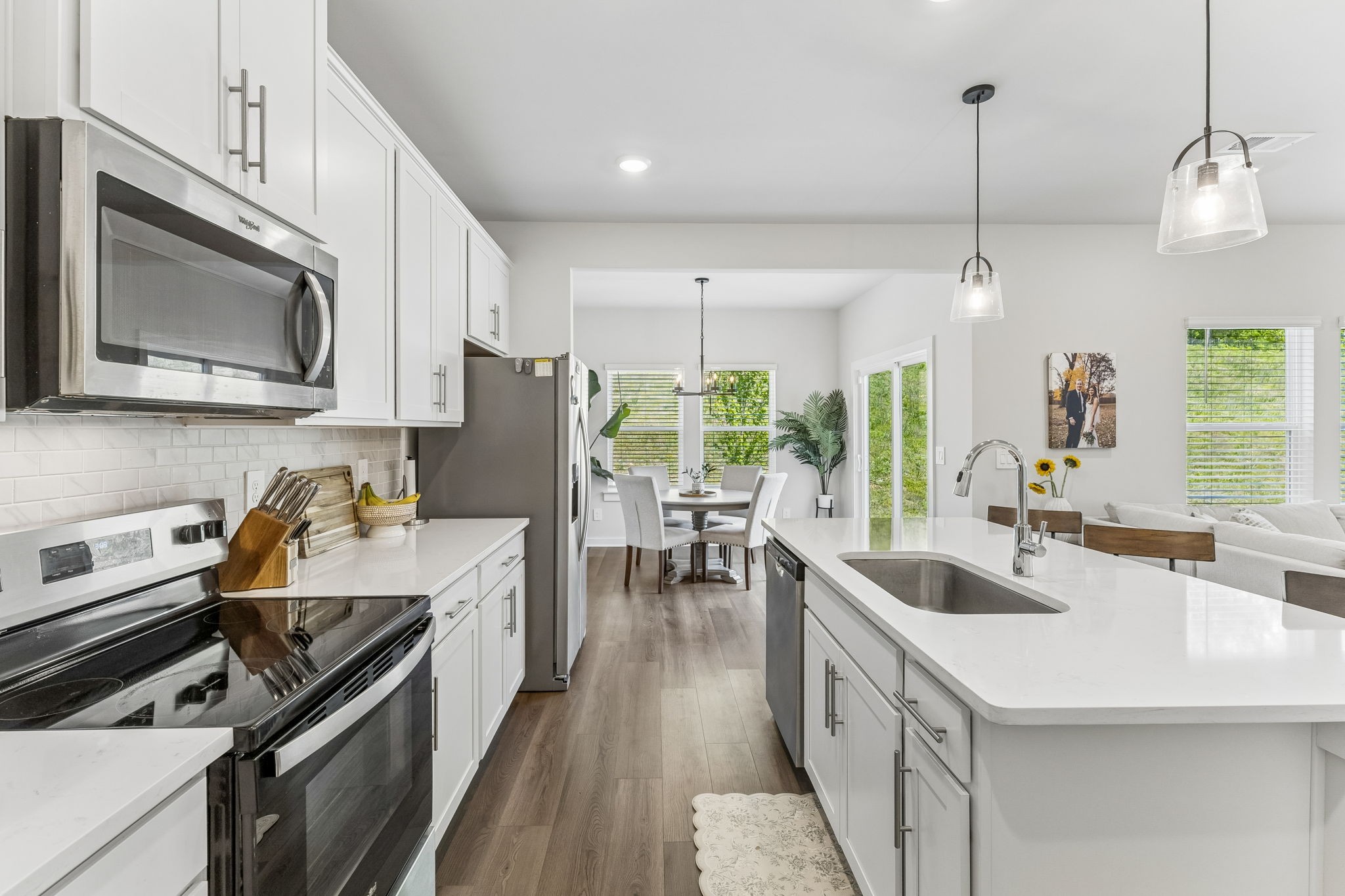 1735 Flora Grove Hermitage TN 37076