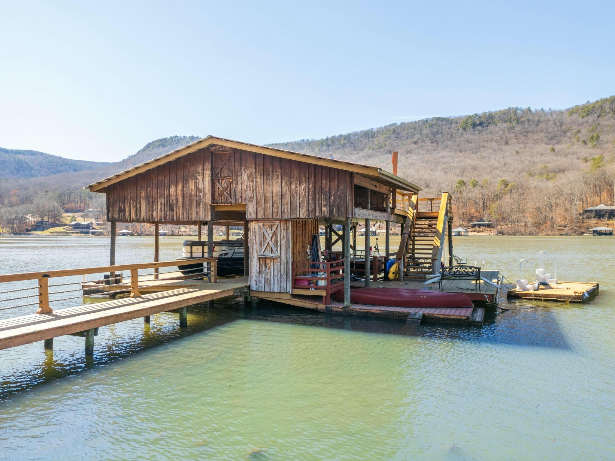 7286 Mullins Cove Road Whitwell TN 37397