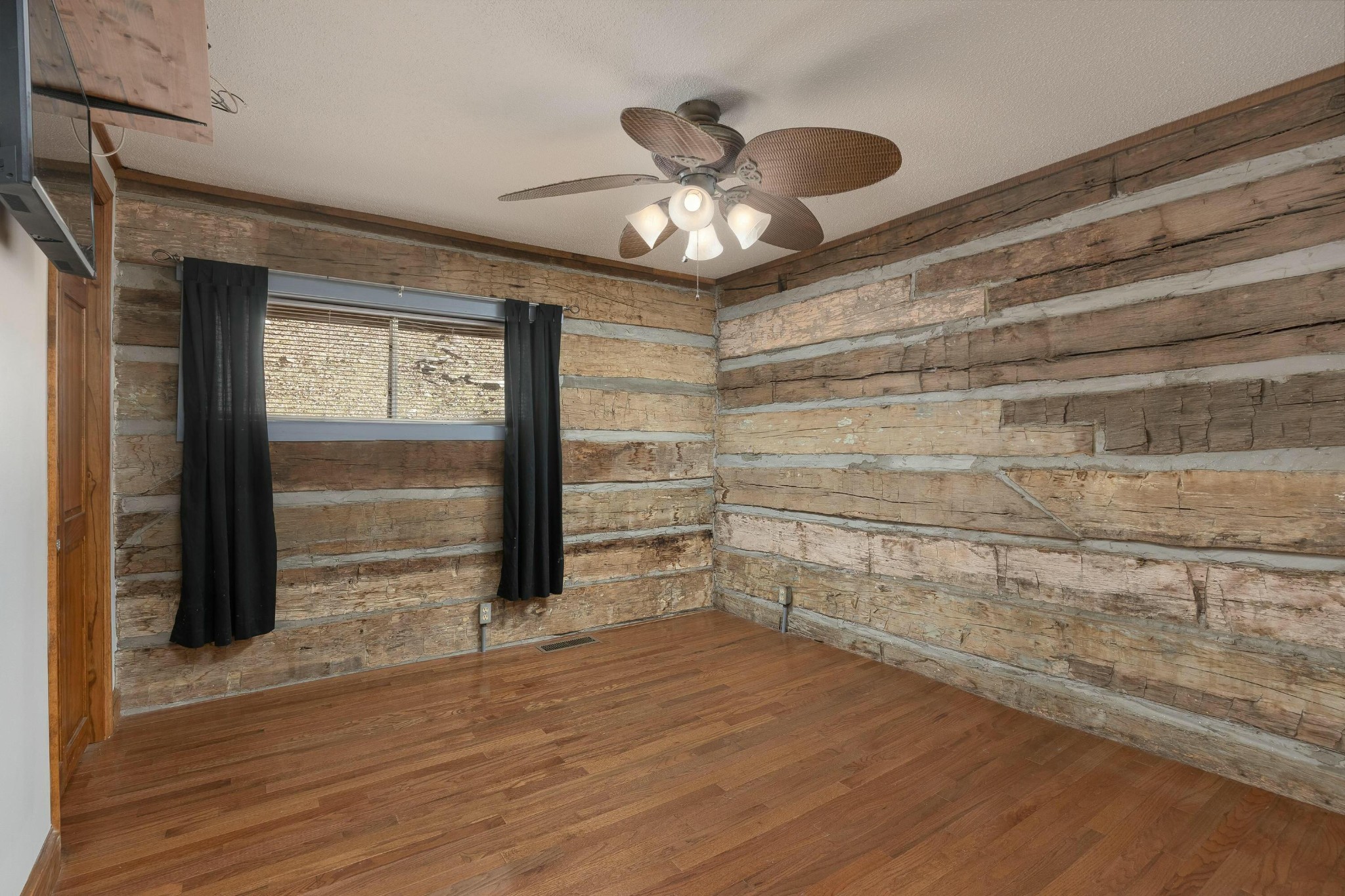 7286 Mullins Cove Road Whitwell TN 37397