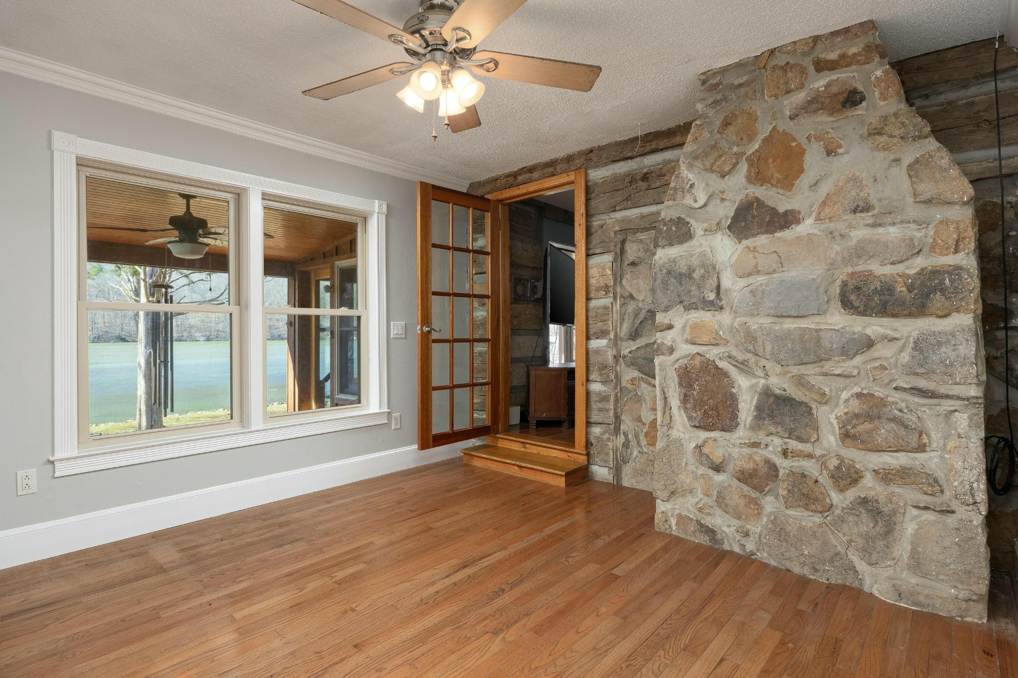 7286 Mullins Cove Road Whitwell TN 37397