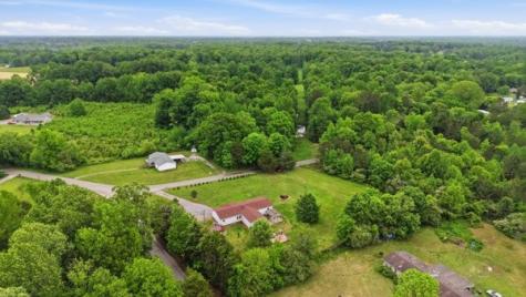 3059 Turkey Creek Loop Tullahoma TN 37388
