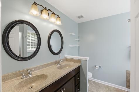 9060 Old Nashville Road Bon Aqua TN 37025