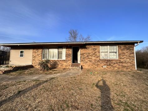 1023 Rebecca Drive Burns TN 37029