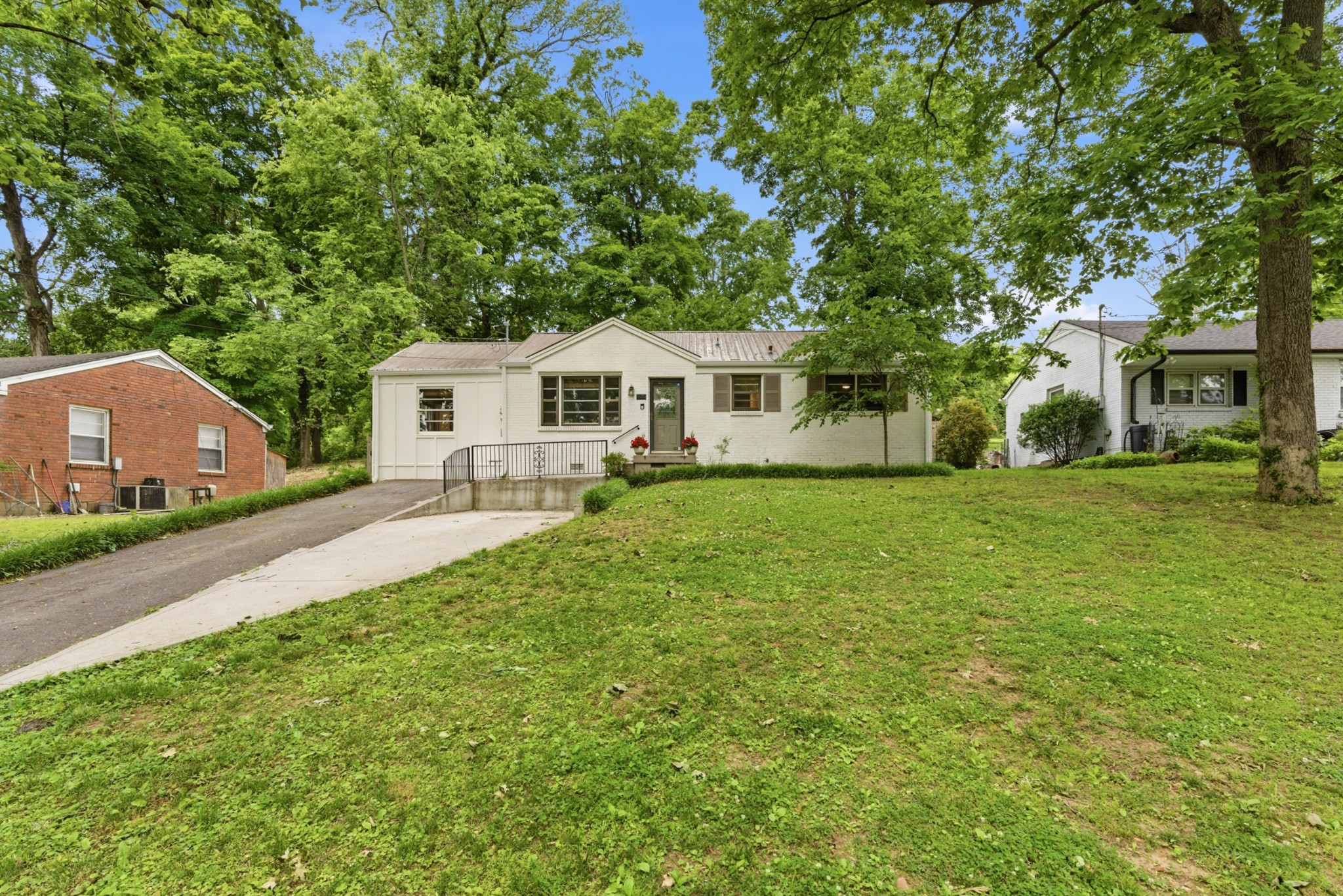 520 Cottonwood Drive Nashville TN 37214