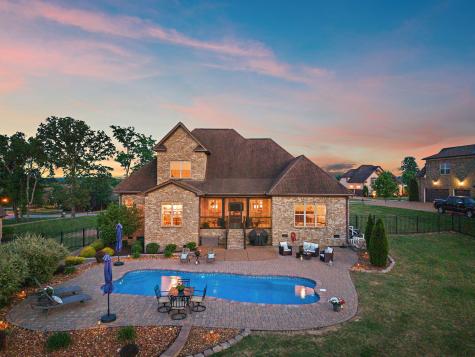 715 Farmington Drive Lebanon TN 37087