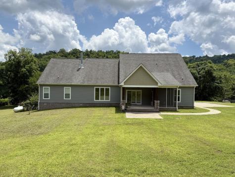 2145 Honey Prong Road Hartsville TN 37074