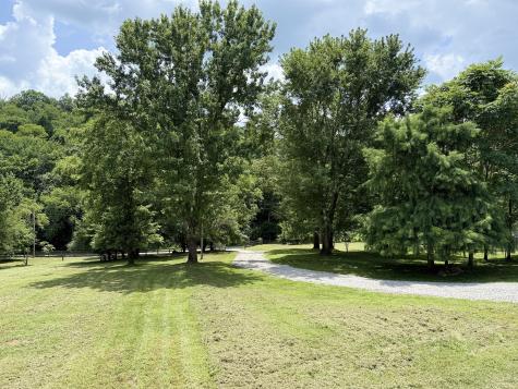 2145 Honey Prong Road Hartsville TN 37074