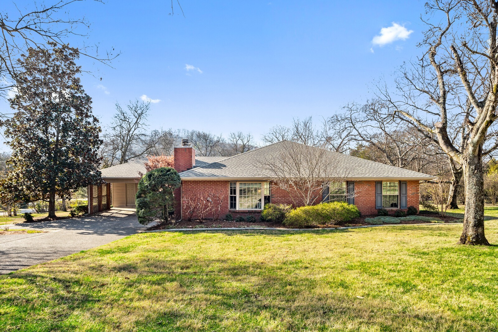 2701 Hemingway Drive Nashville TN 37215