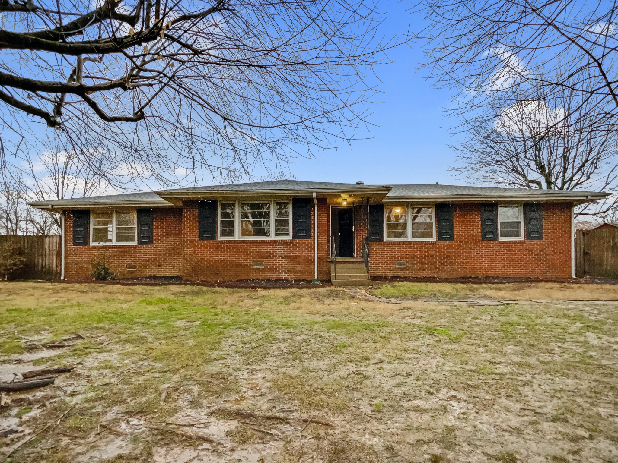 102 Louise Drive Dickson TN 37055