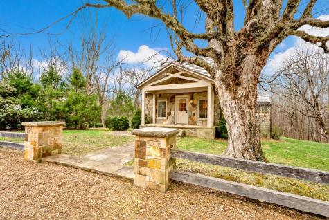 15 Oklahoma Avenue Sewanee TN 37375