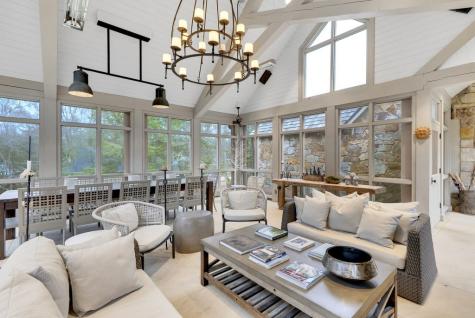 15 Oklahoma Avenue Sewanee TN 37375