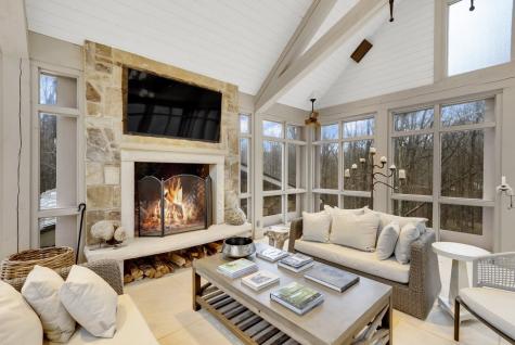 15 Oklahoma Avenue Sewanee TN 37375