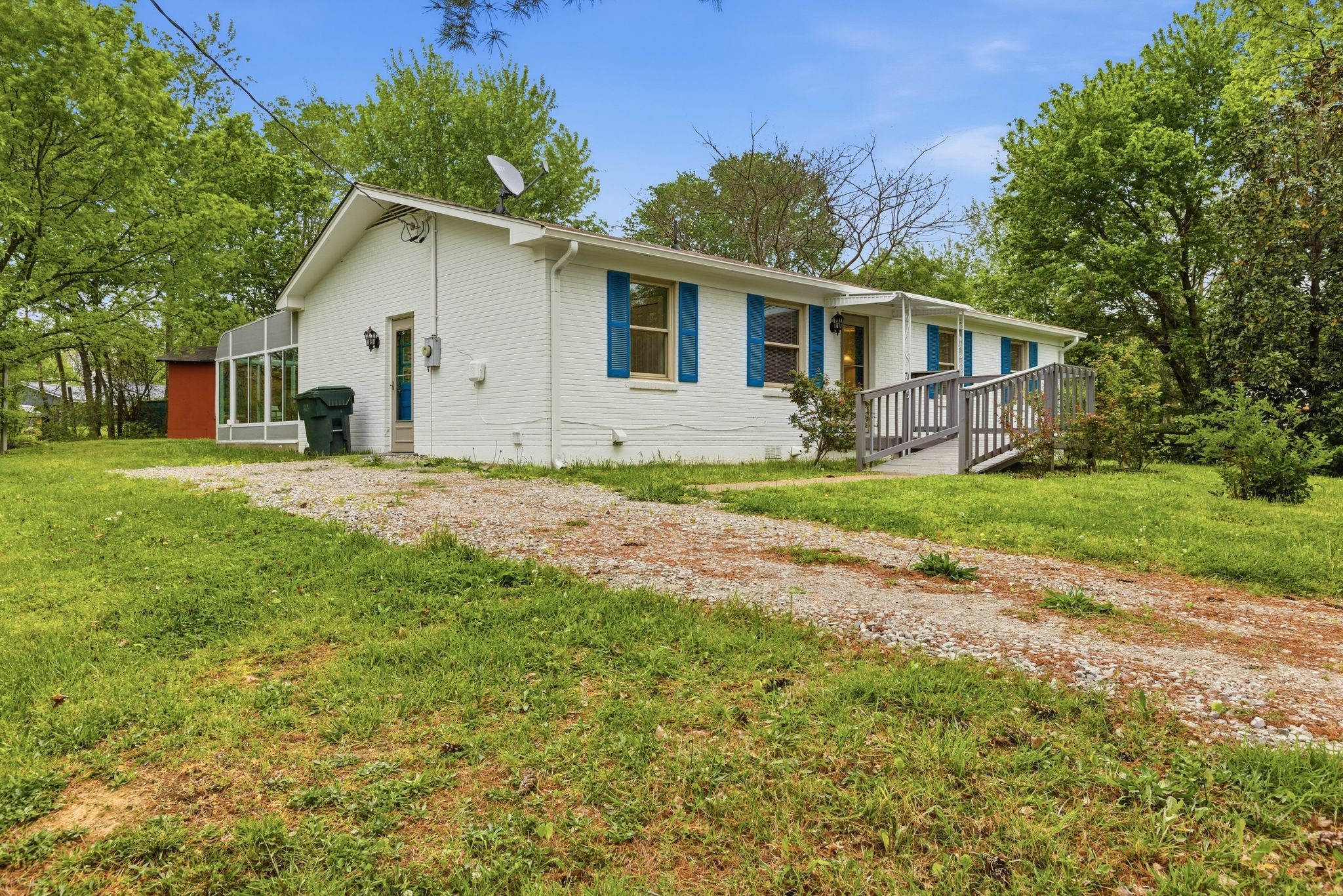 113 Mae Circle Dickson TN 37055