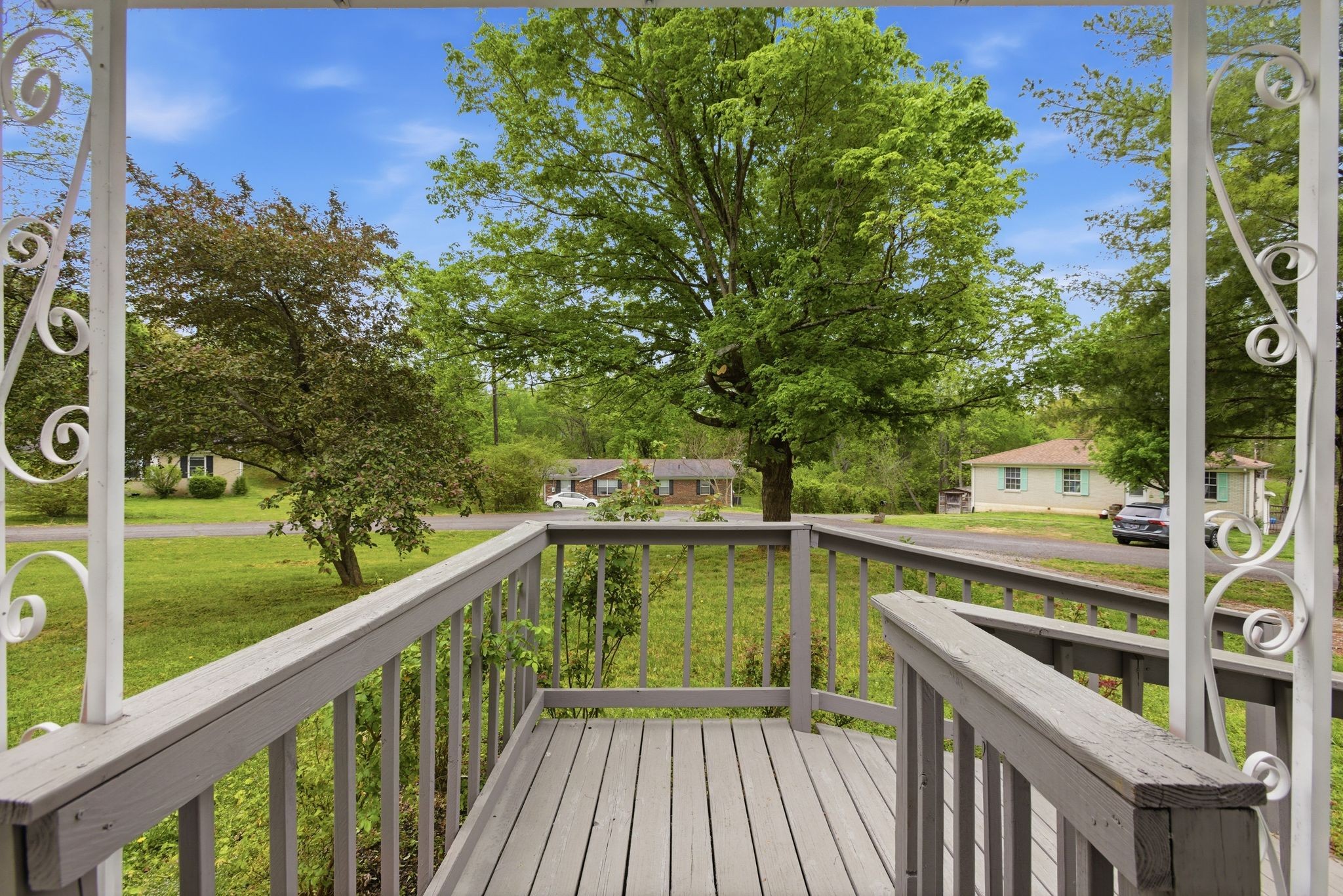 113 Mae Circle Dickson TN 37055
