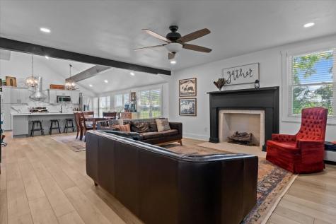 1030 Upper Creek Road Vanleer TN 37181