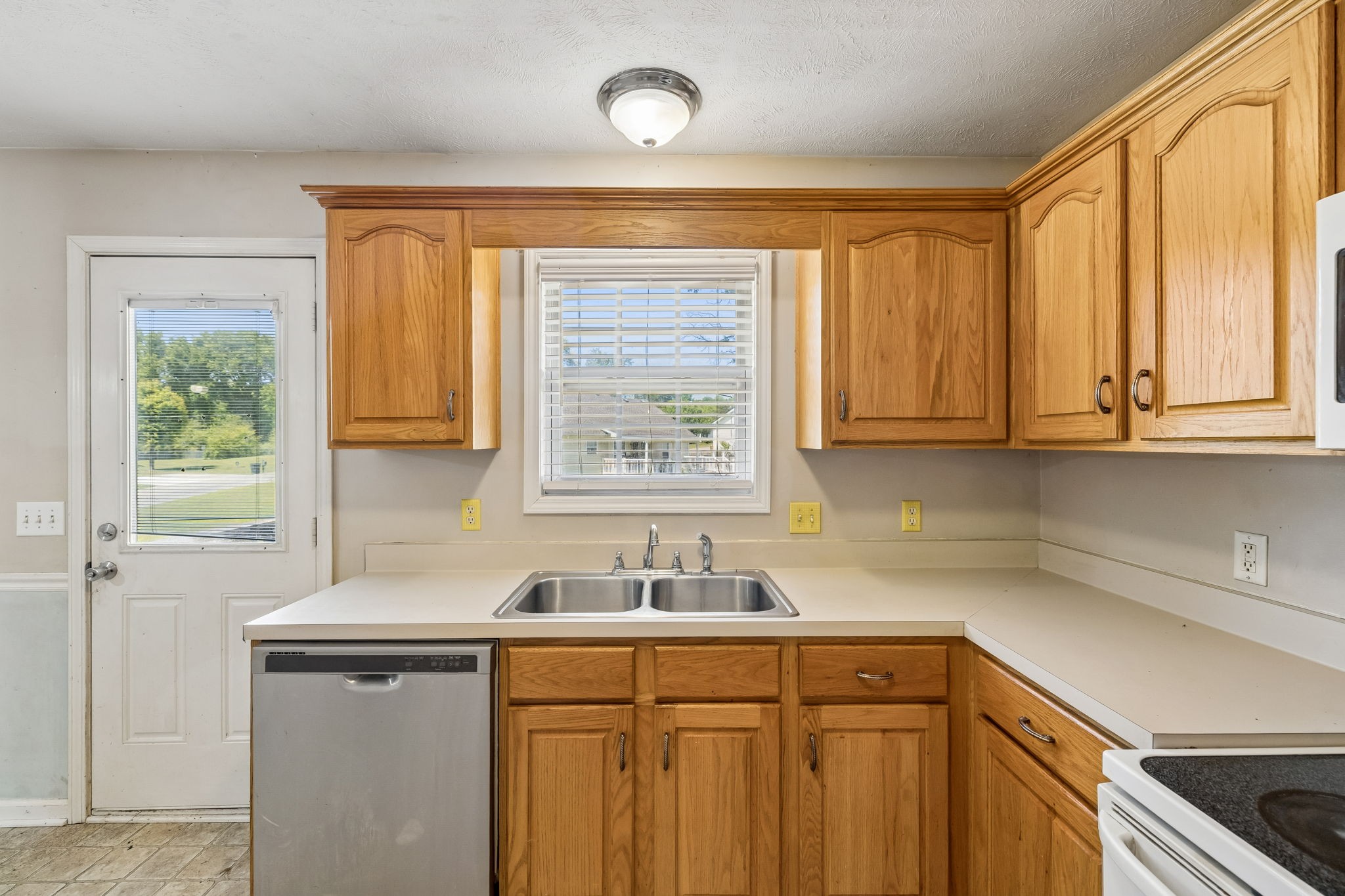 510 Corlew Circle White Bluff TN 37187