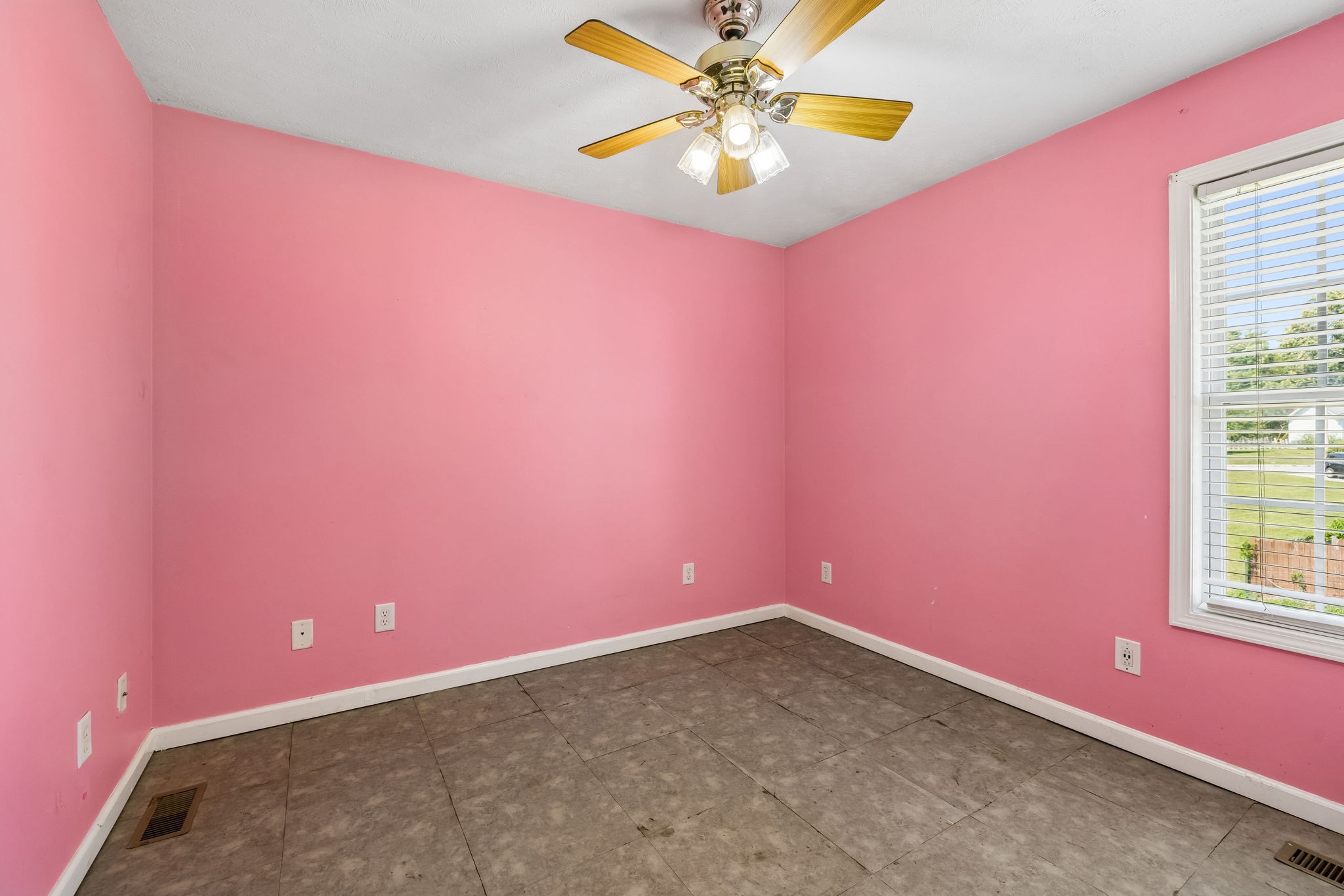 510 Corlew Circle White Bluff TN 37187