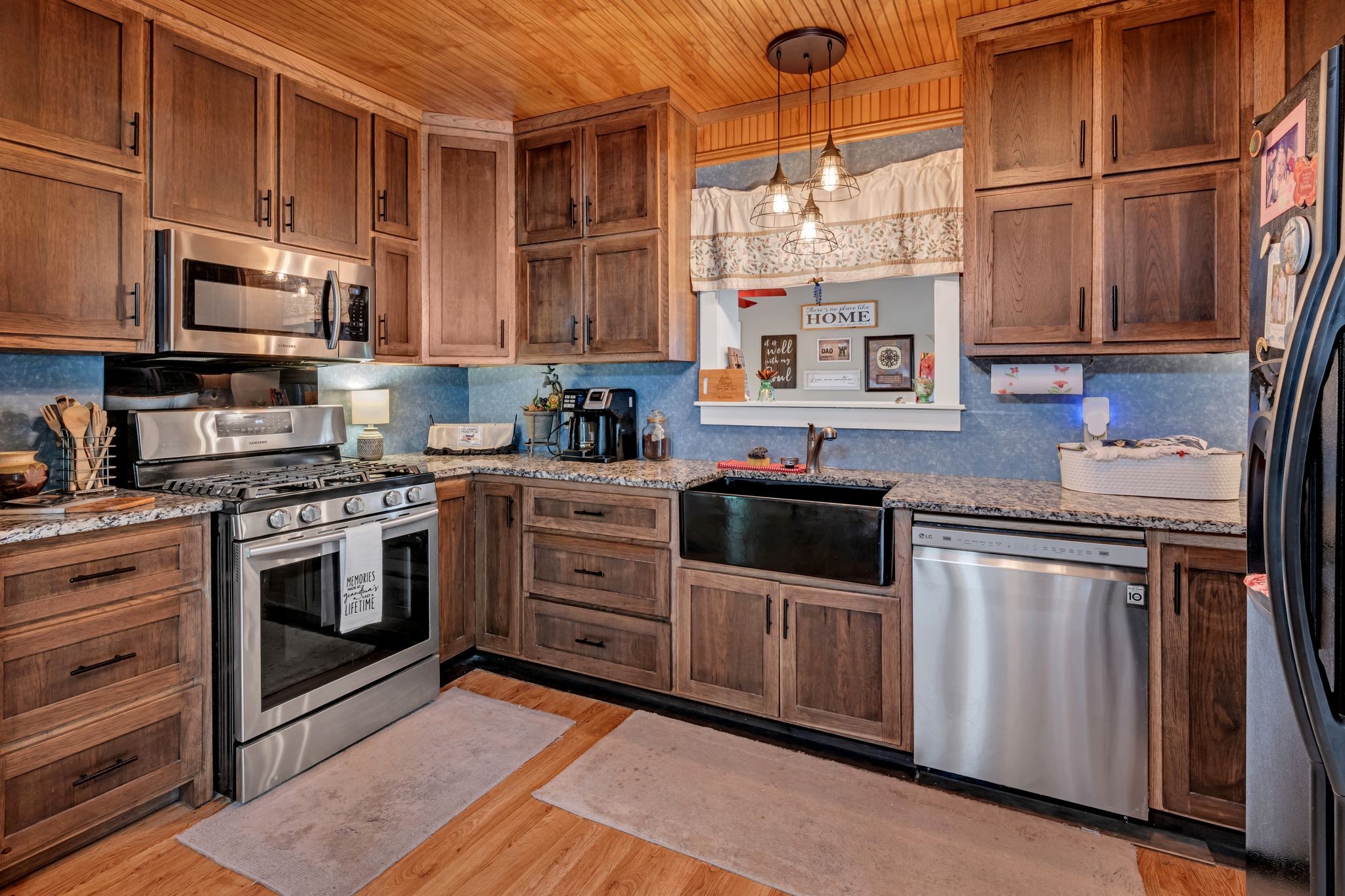 2405 Little Bartons Creek Road North Cumberland Furnace TN 37051