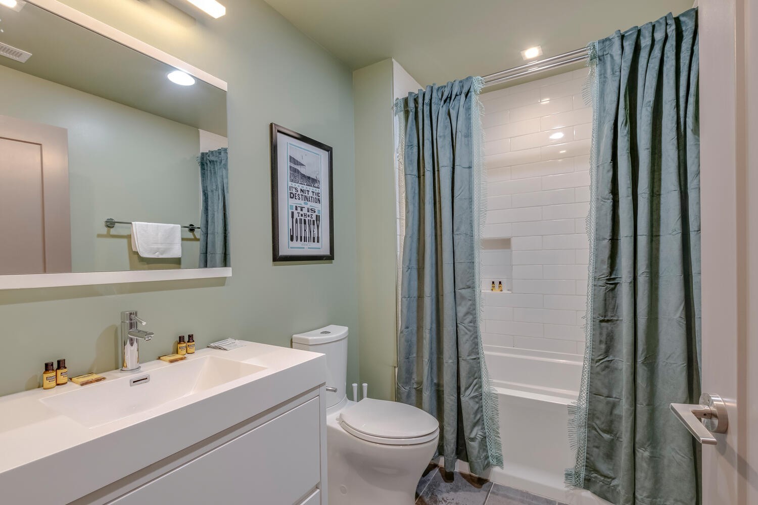 2106 9th Ave, N Nashville TN 37208