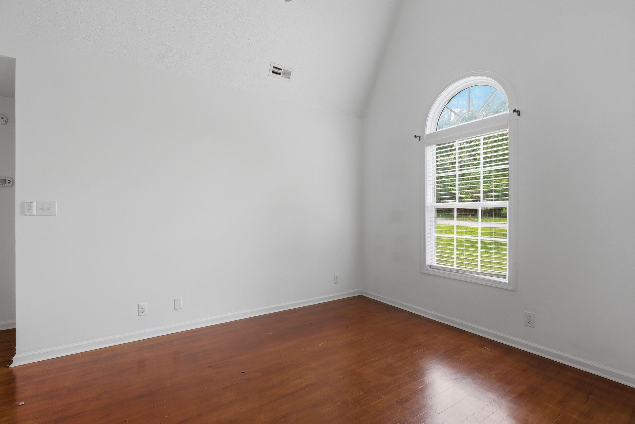 123 Vivian Drive Clarksville TN 37042