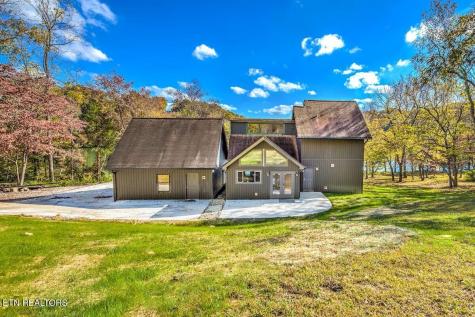408 Lakecrest Drive Harriman TN 37748