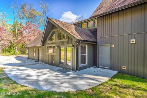 408 Lakecrest Drive Harriman TN 37748