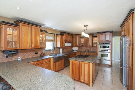 1035 Forest Harbor Drive Hendersonville TN 37075