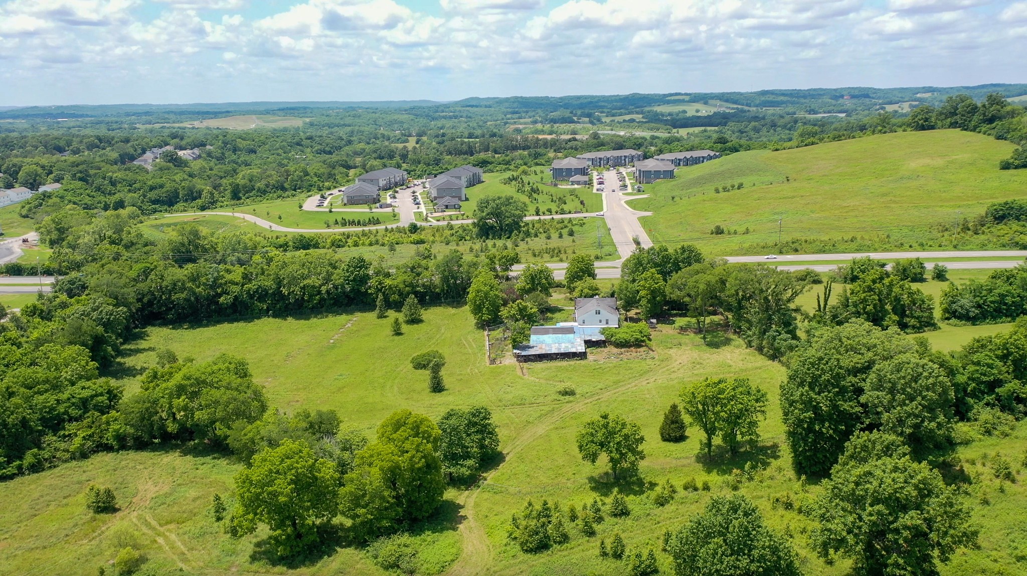 1668 Nashville Highway Columbia TN 38401