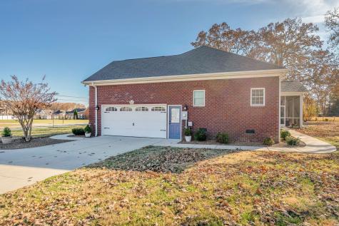 23 Regalwood Drive Manchester TN 37355