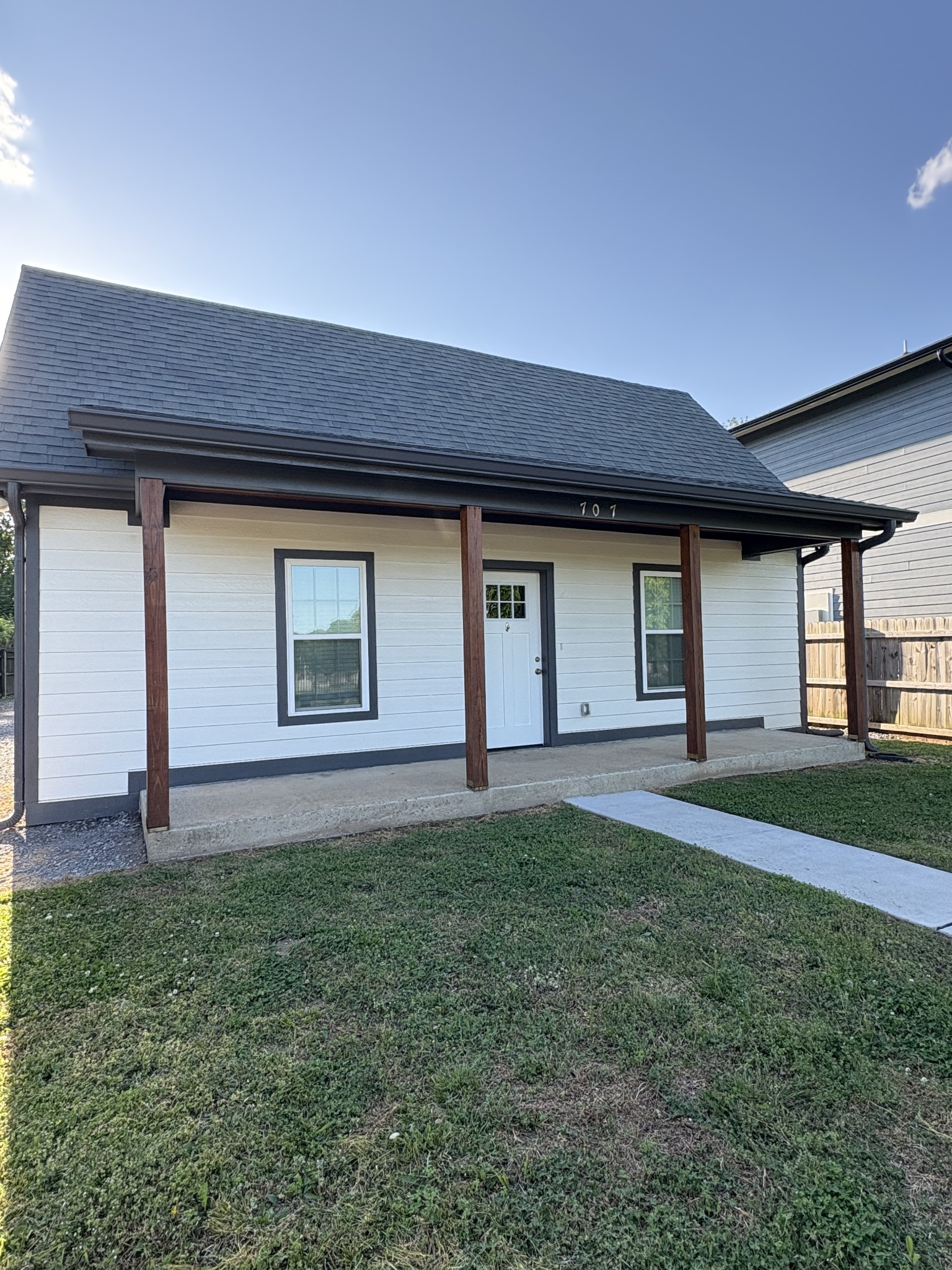 707 N Highland Ave, N Murfreesboro TN 37130