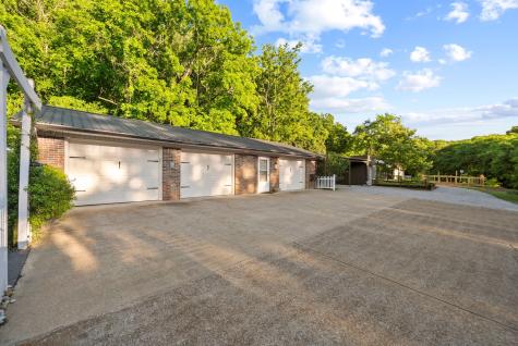 1204 Bobs Lane Mount Pleasant TN 38474