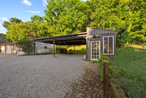 1204 Bobs Lane Mount Pleasant TN 38474