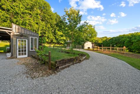 1204 Bobs Lane Mount Pleasant TN 38474