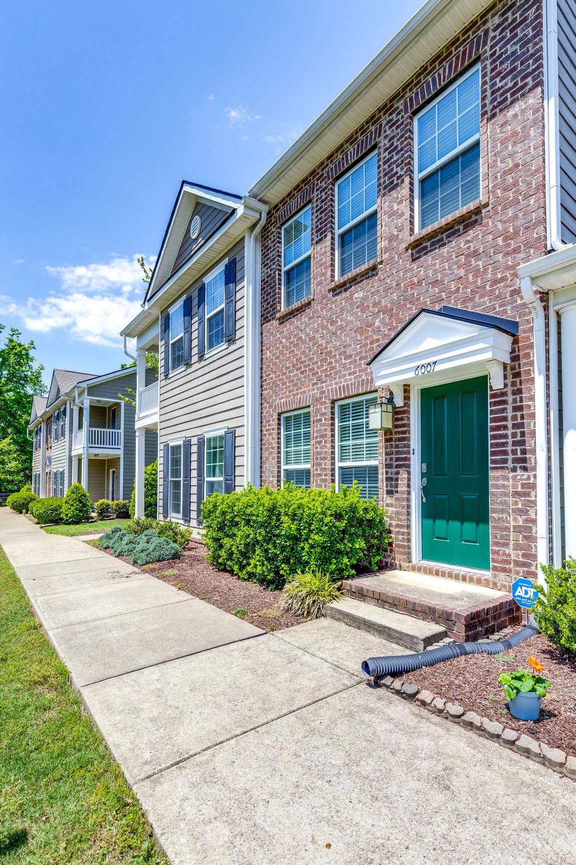 6007 Dupont Cove Spring Hill TN 37174