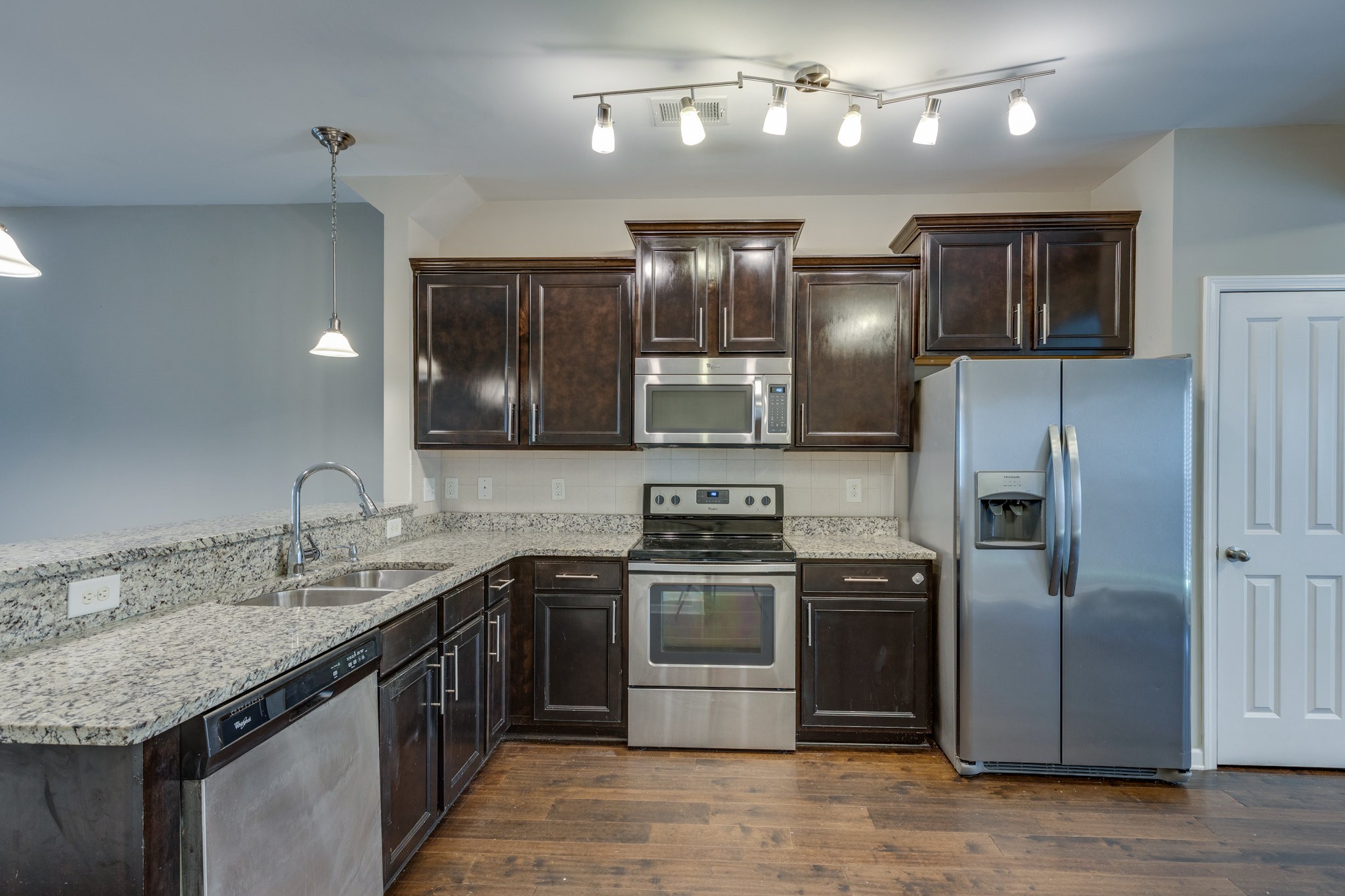 6007 Dupont Cove Spring Hill TN 37174