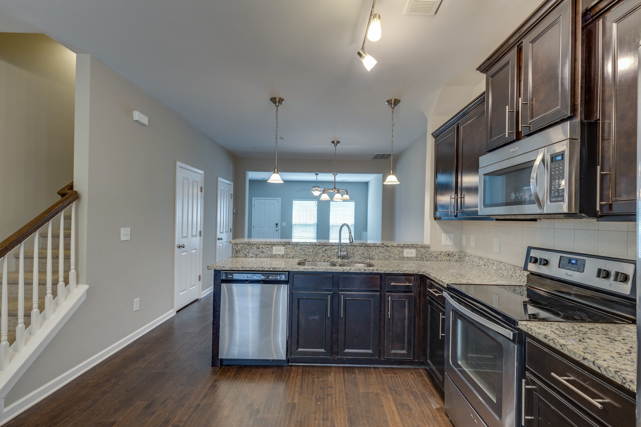 6007 Dupont Cove Spring Hill TN 37174