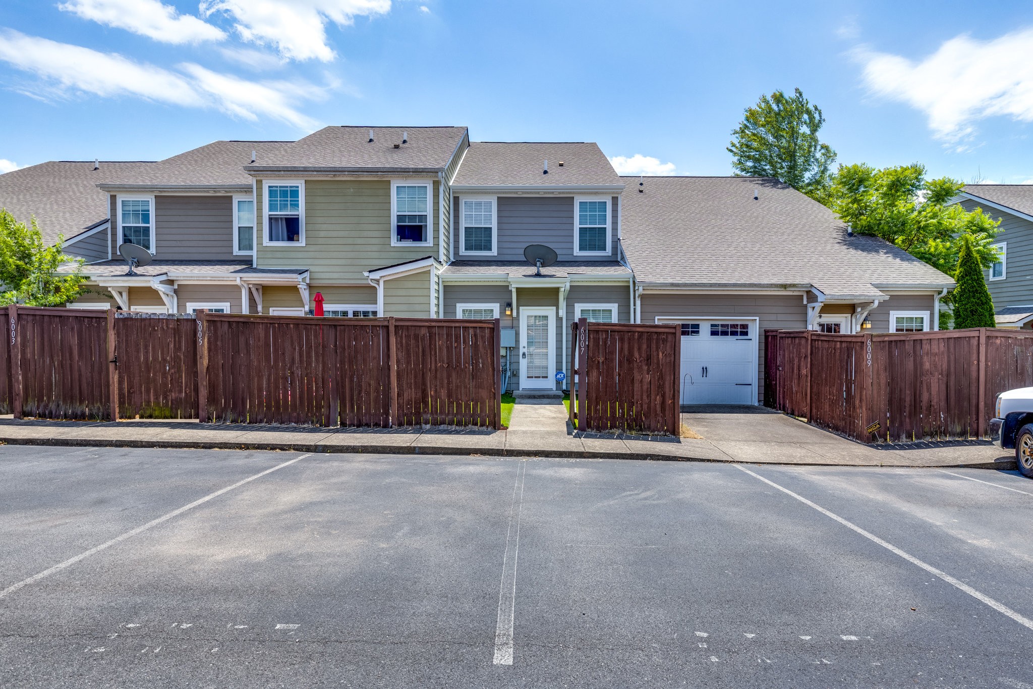 6007 Dupont Cove Spring Hill TN 37174