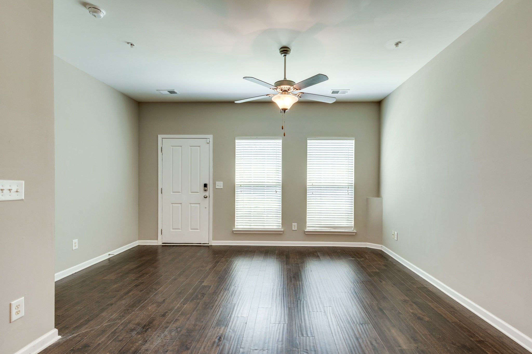 6007 Dupont Cove Spring Hill TN 37174