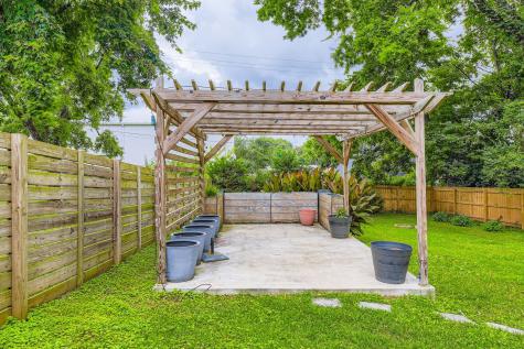 2203 Burbank Avenue Nashville TN 37210