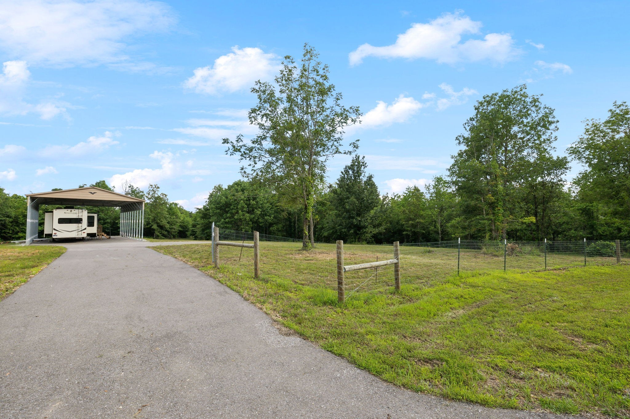 1635 Bear Hollow Drive Waverly TN 37185